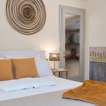 Iseo Portelle Holiday With Private Parking And Bike Storage Exterior photo