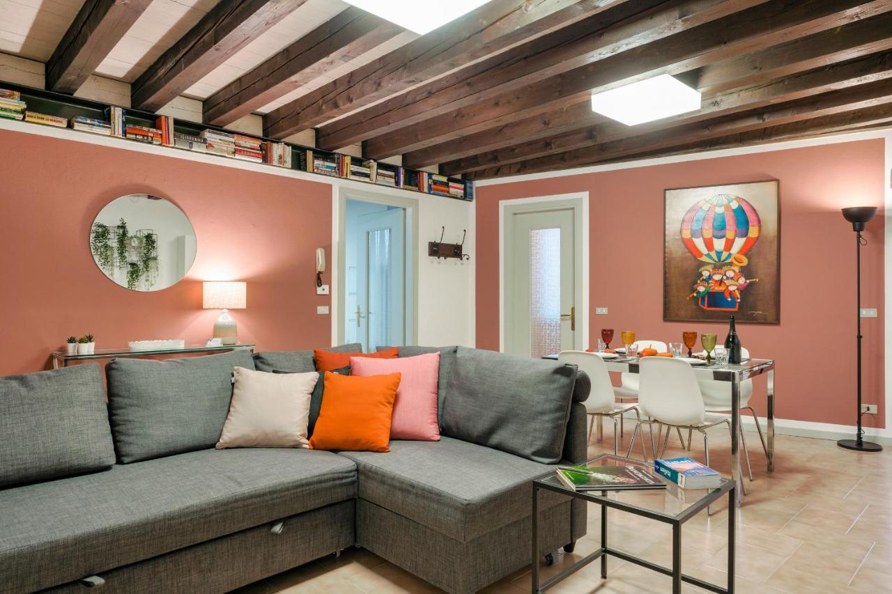 Iseo Portelle Holiday With Private Parking And Bike Storage Exterior photo
